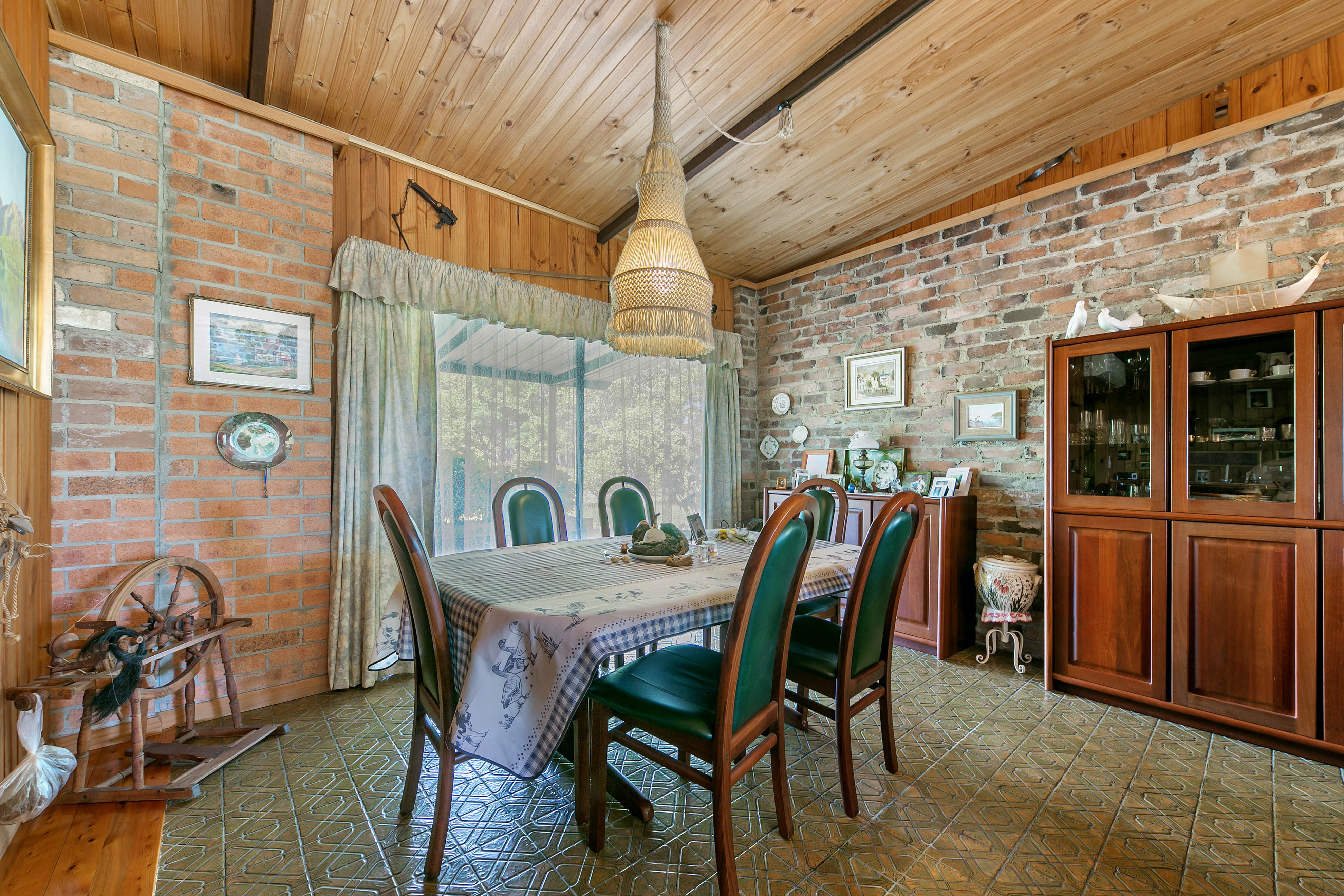 17 Canoelands Road, Canoelands House And Land For Sale In Canoelands