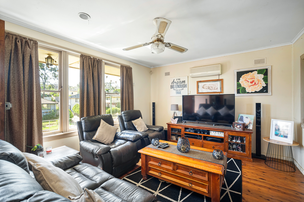 10 Aberdeen Road, Busby House For Sale In Busby Wiseberry