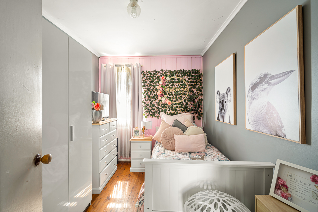 10 Aberdeen Road, Busby House For Sale In Busby Wiseberry