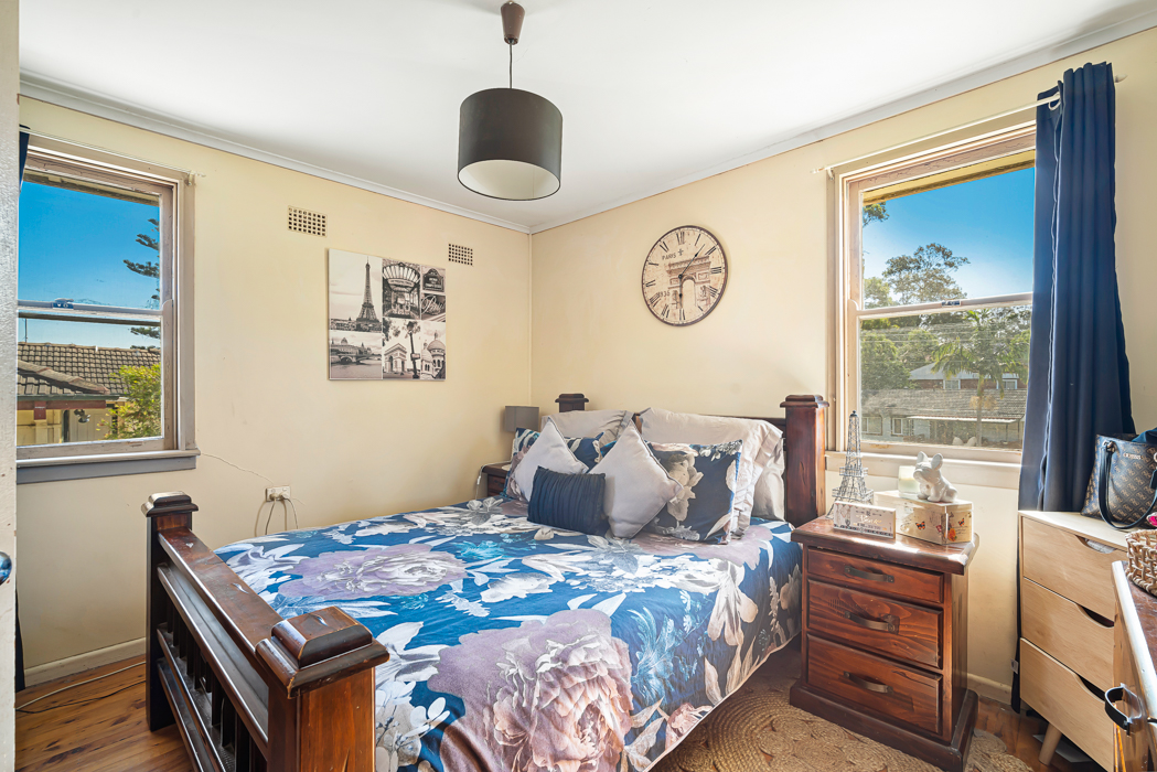 10 Aberdeen Road, Busby House For Sale In Busby Wiseberry