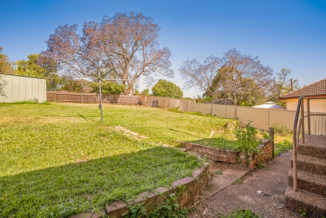 10 Aberdeen Road, Busby House For Sale In Busby Wiseberry