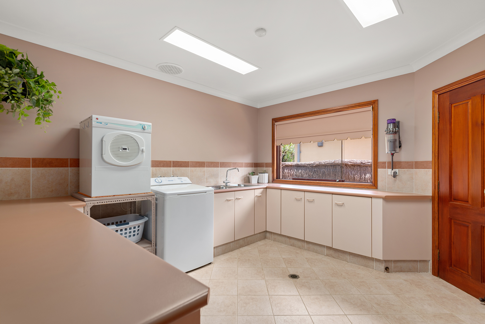 7274 Main Road, Toukley House For Sale In Toukley Wiseberry