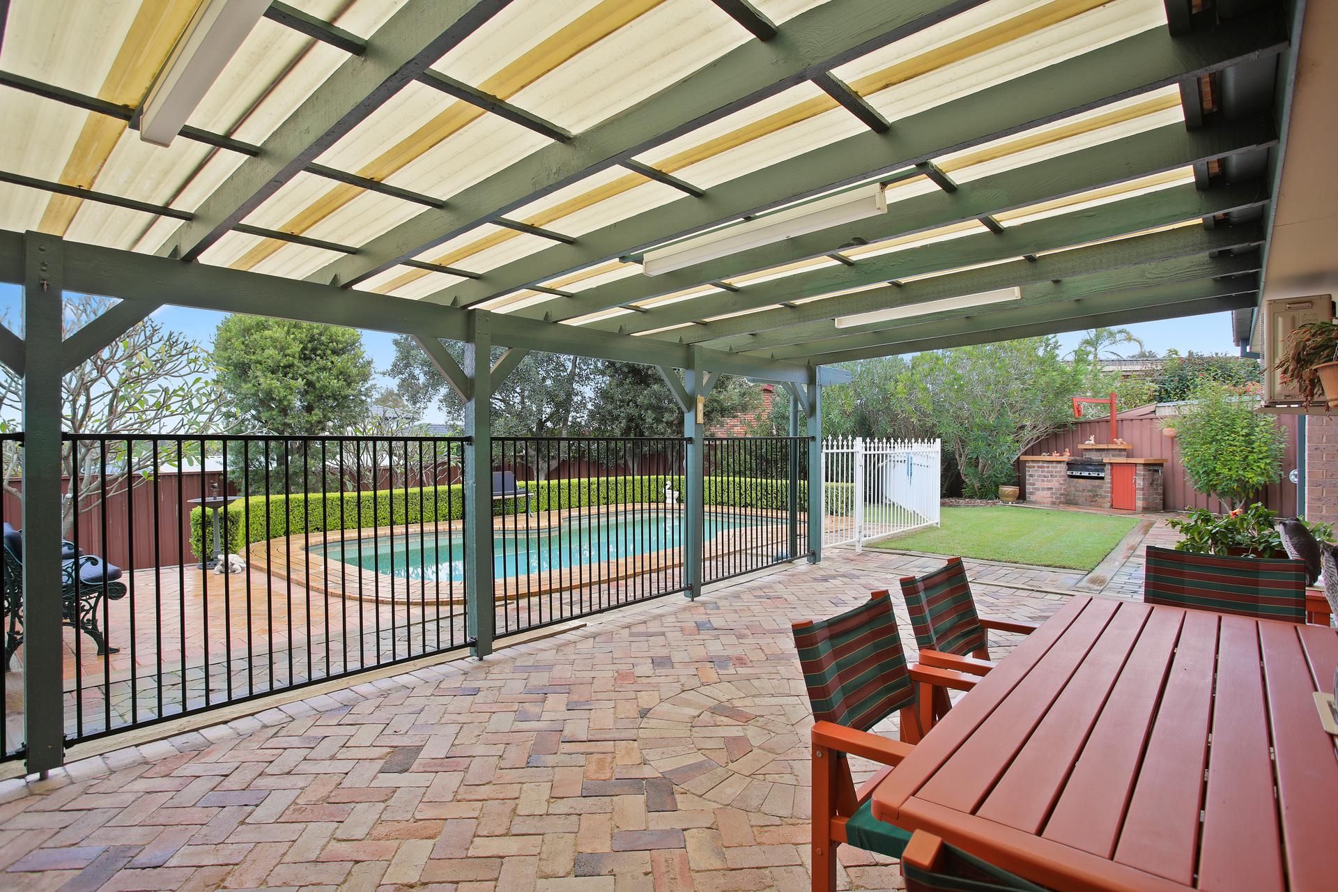 5 Saddleback Close, Hinchinbrook House For Sale In Hinchinbrook