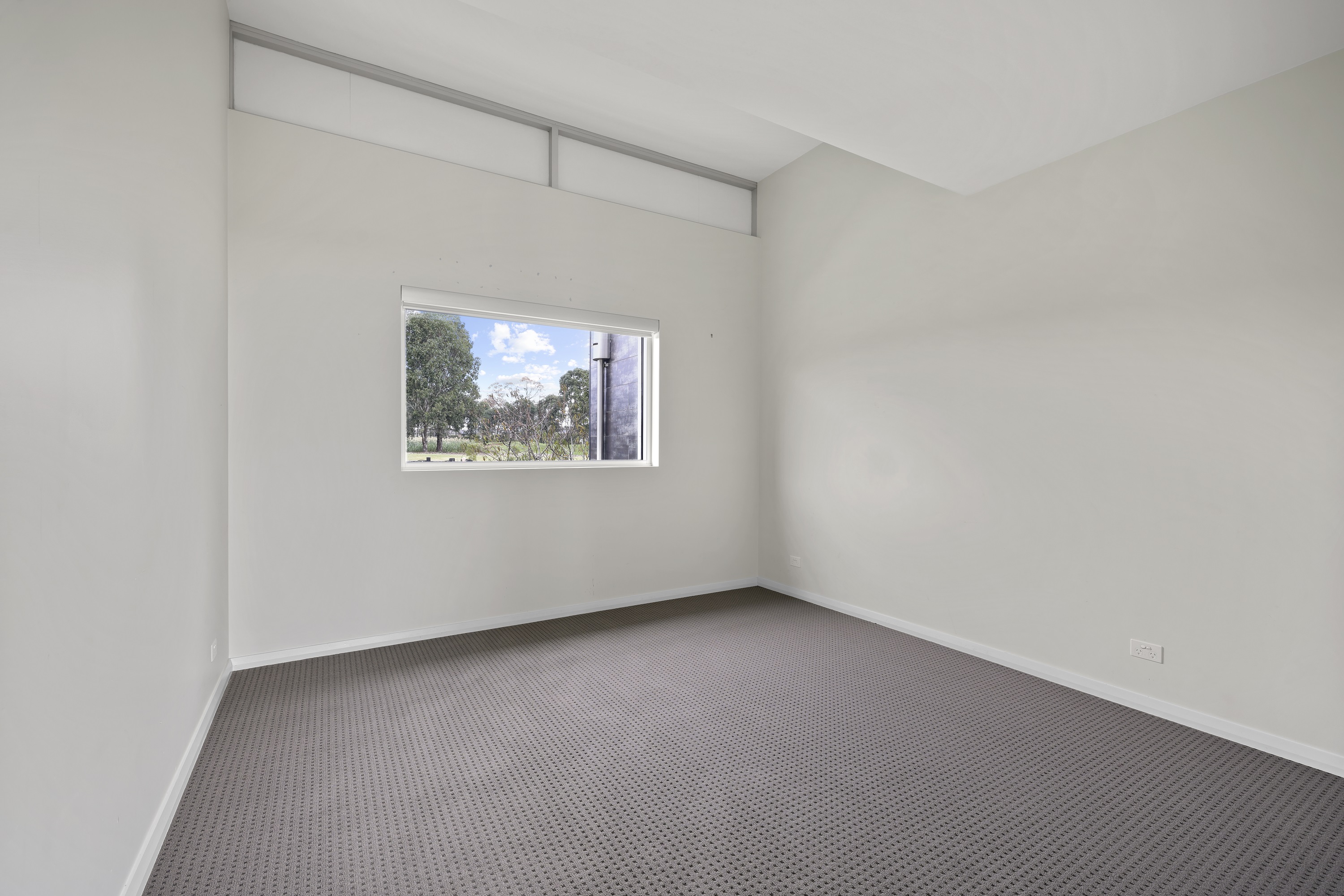 36 Twin Creeks Drive, Luddenham House For Sale In Luddenham Wiseberry