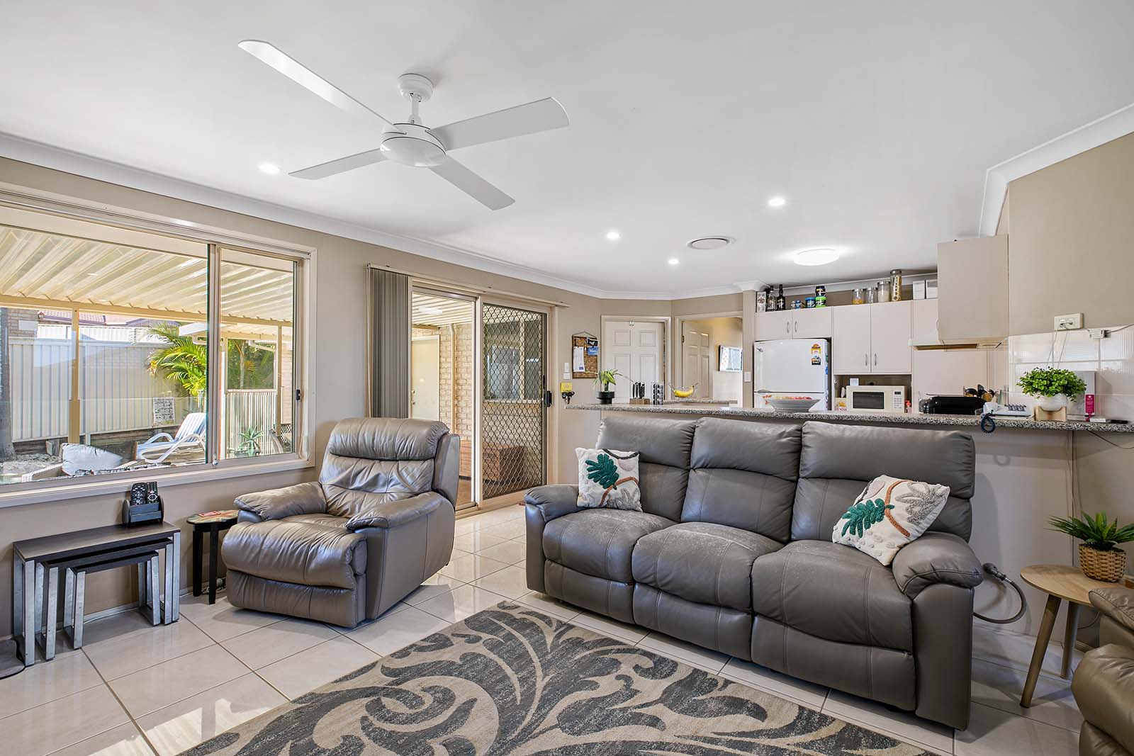 4 Barwon Close, Blue Haven House For Sale In Blue Haven Wiseberry