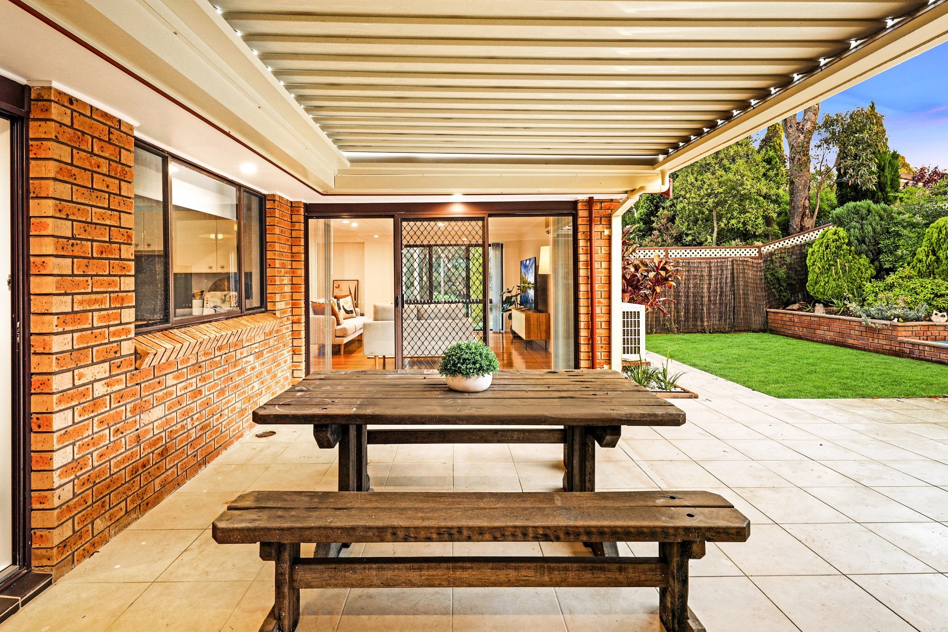 1 Blackwattle Place, Alfords Point House For Sale In Alfords Point