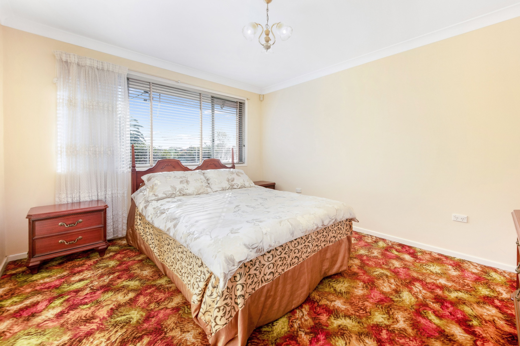 5 Whitemore Avenue, Hall House For Sale In Hall