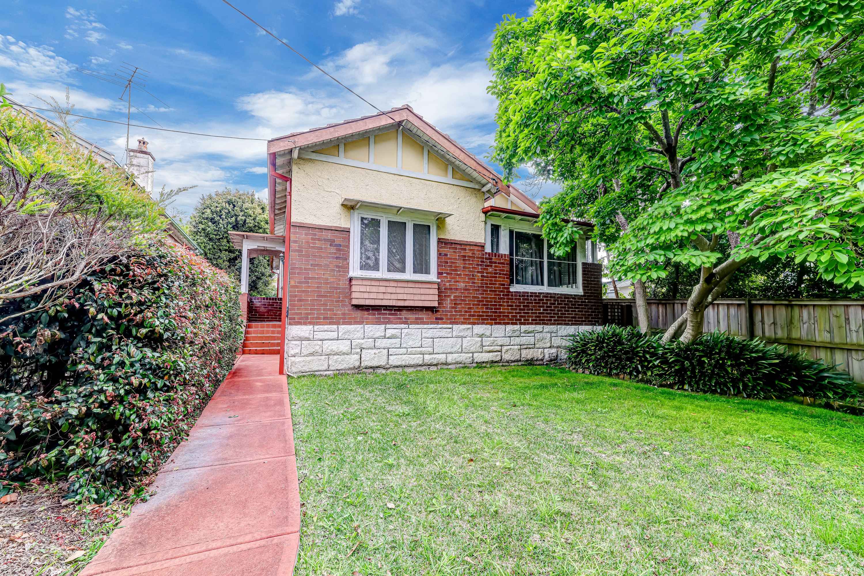 10 Ilford Avenue, Ashfield House For Sale In Ashfield Wiseberry