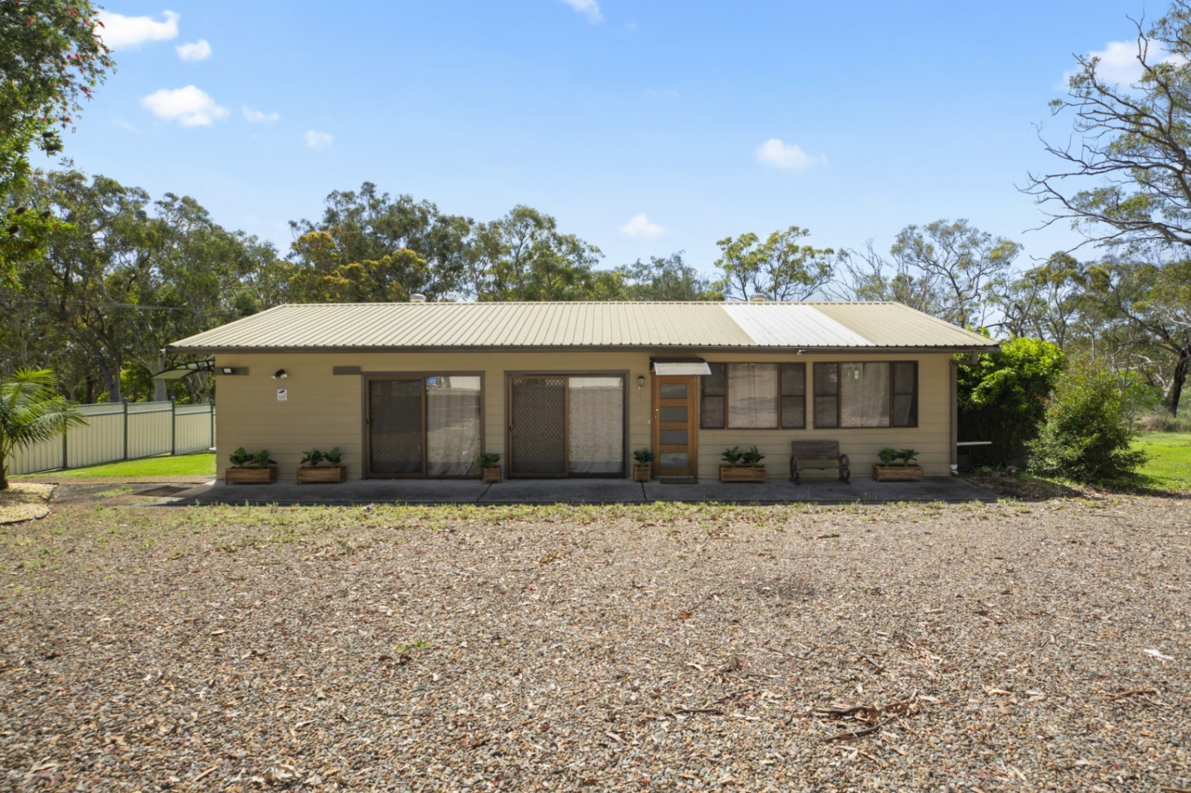 30 Summerland Road, Summerland Point For Sale In Summerland Point