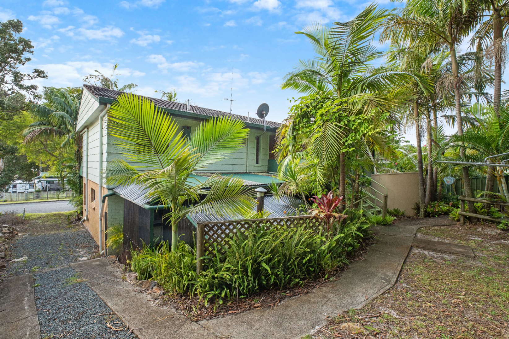 147 Green Point Drive, Green Point House For Sale In Green Point