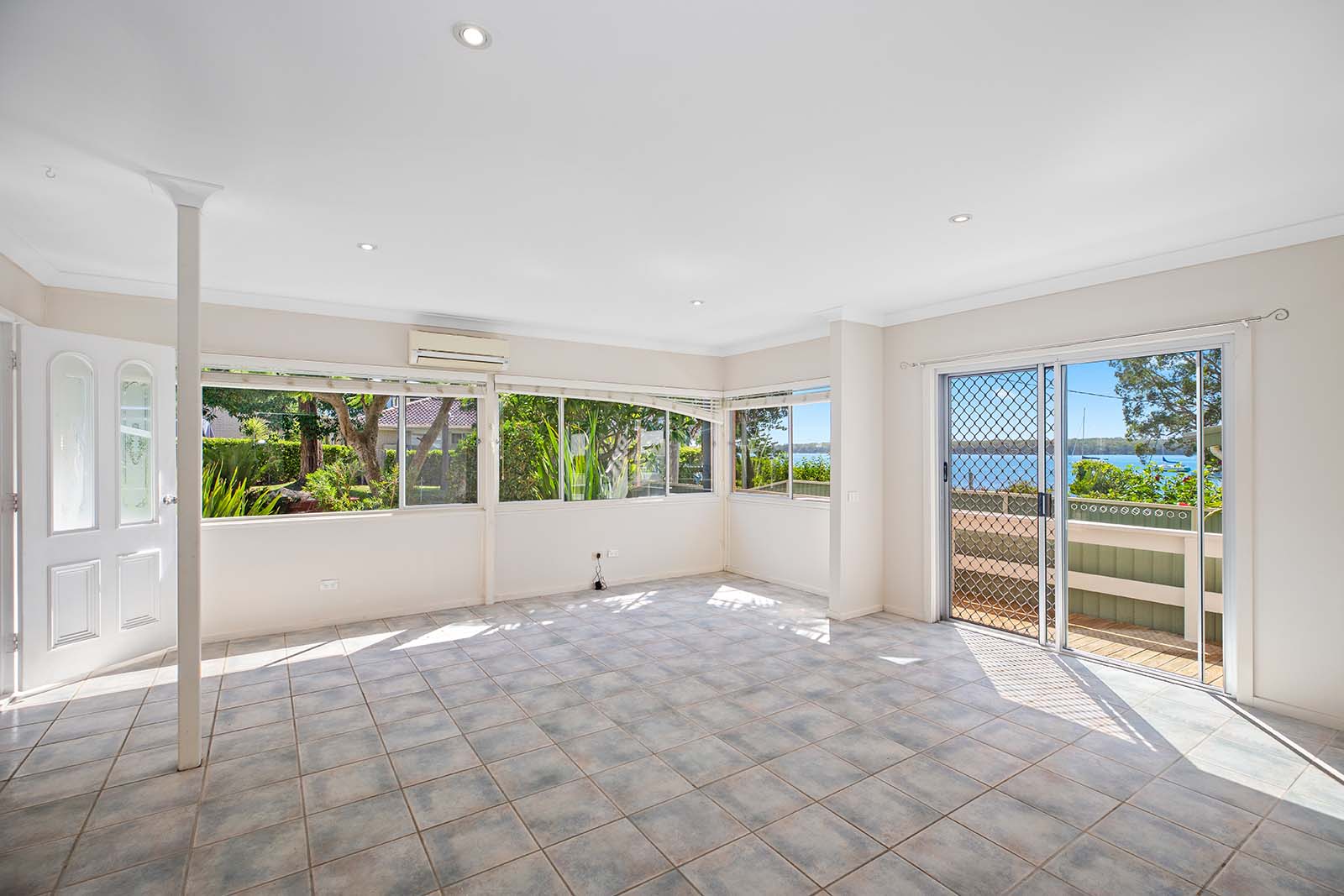 29 Waverley Street, Mannering Park For Sale In Mannering Park Wiseberry