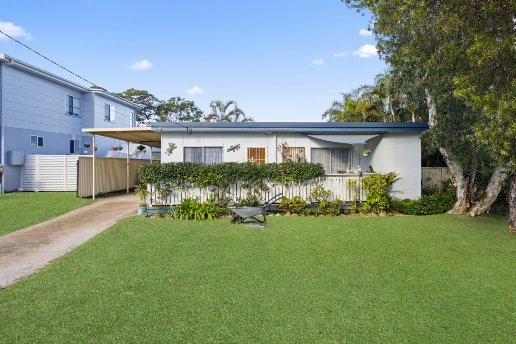 Wiseberry Real Estate For Sale 139 Manoa Road Halekulani