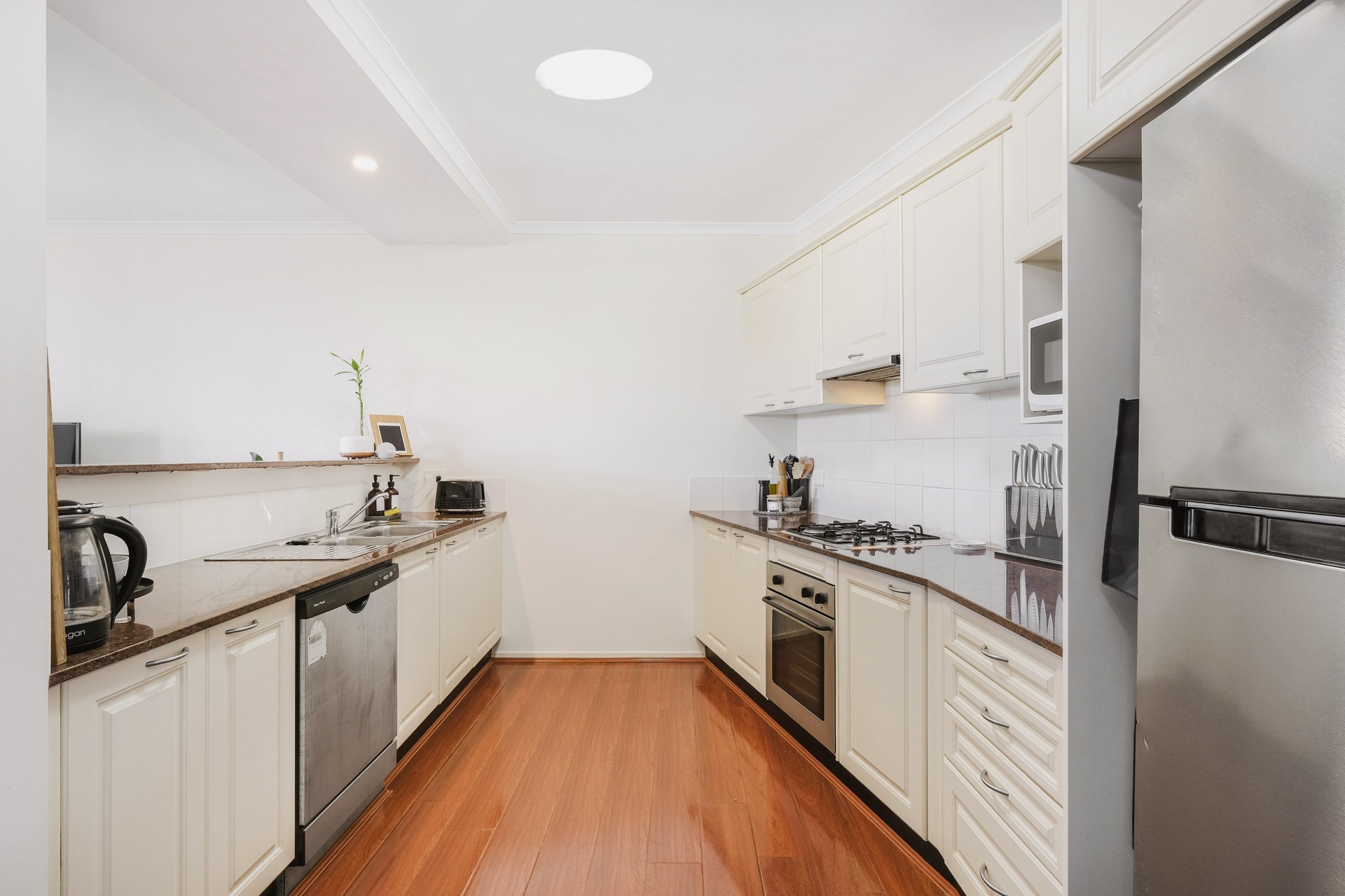 3741 Belmont Street, Sutherland Apartment/unit For Sale In