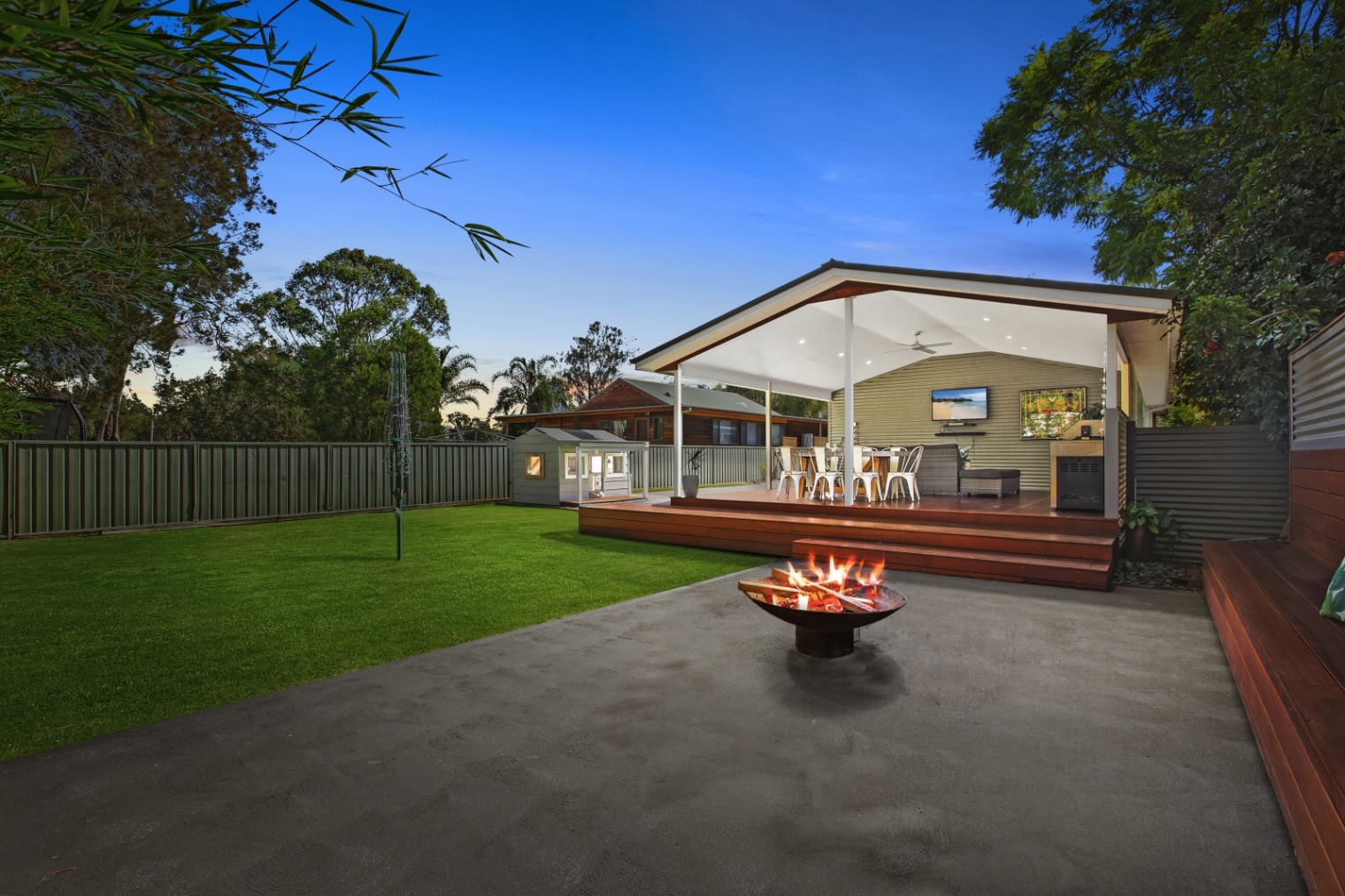 Wiseberry Real Estate For Sale 67 Warner Avenue Tuggerawong