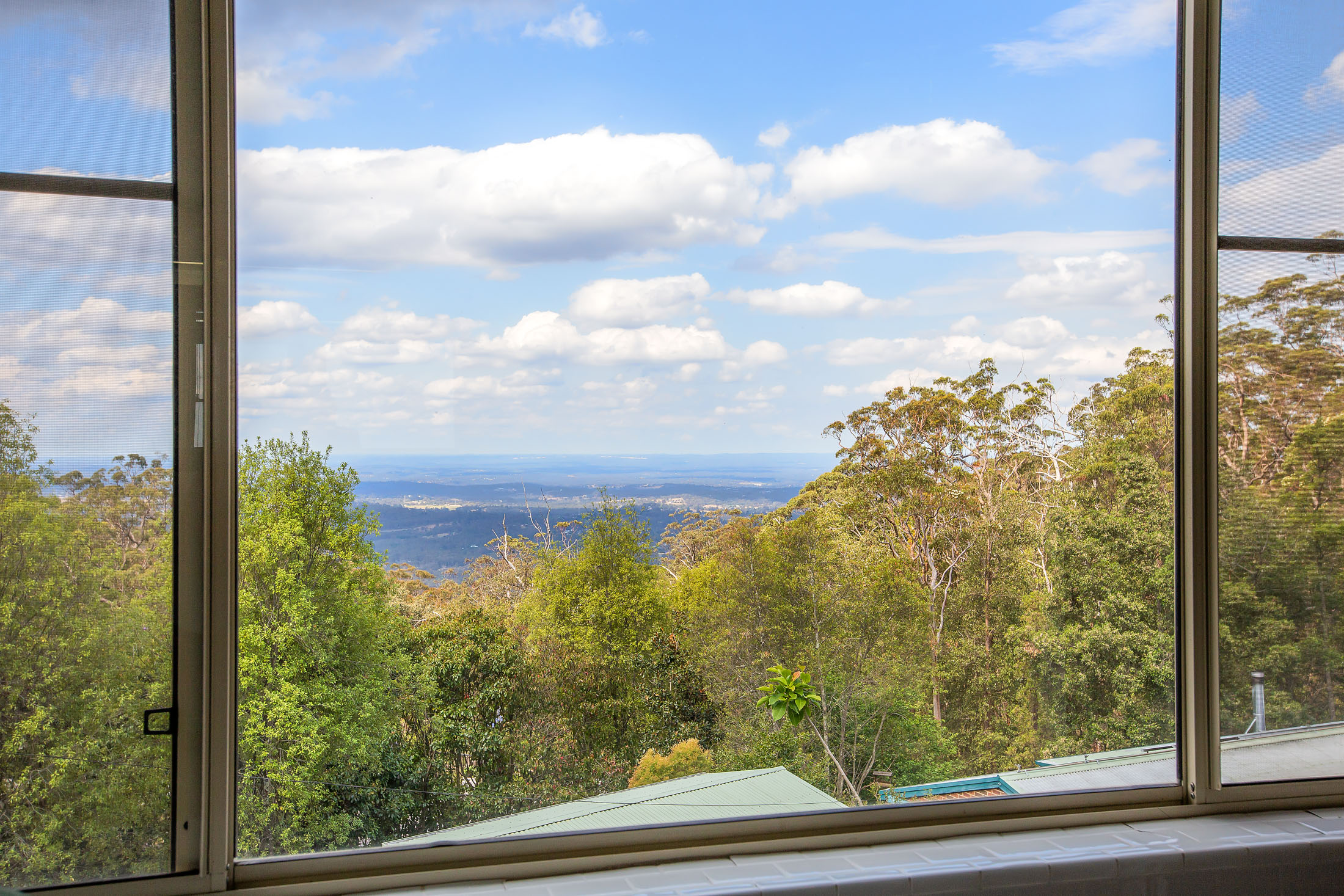 2 Crag Crescent, Bowen Mountain House For Sale In Bowen Mountain Wiseberry