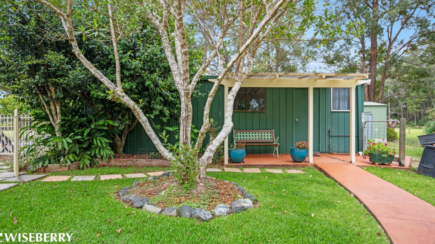 24 Gracelands Place, Pampoolah House For Sale In Pampoolah Wiseberry