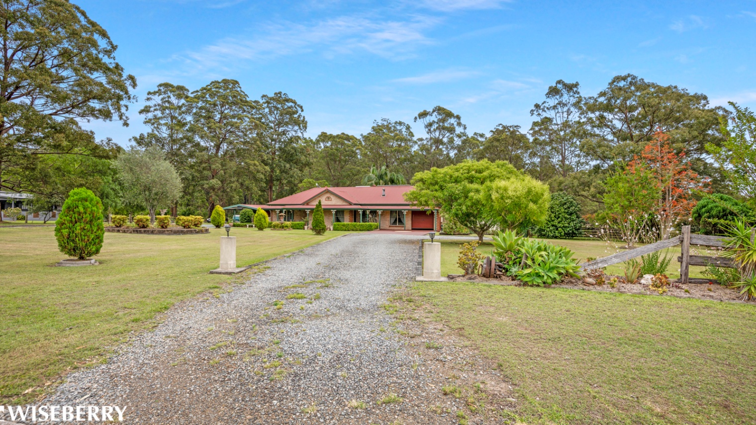 24 Gracelands Place, Pampoolah House For Sale In Pampoolah Wiseberry