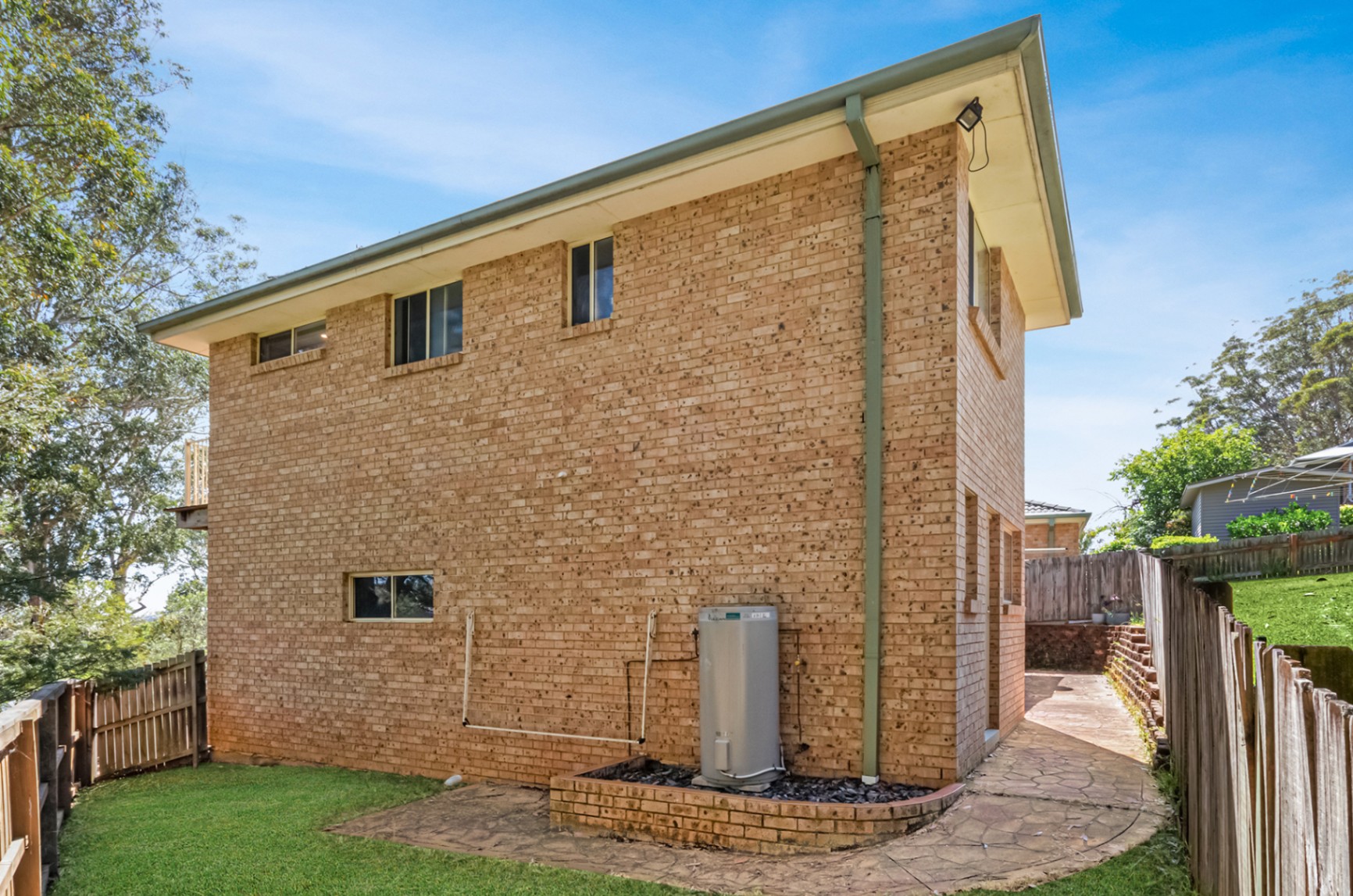 1 Hillview Crescent, Tuggerah House For Sale In Tuggerah Wiseberry