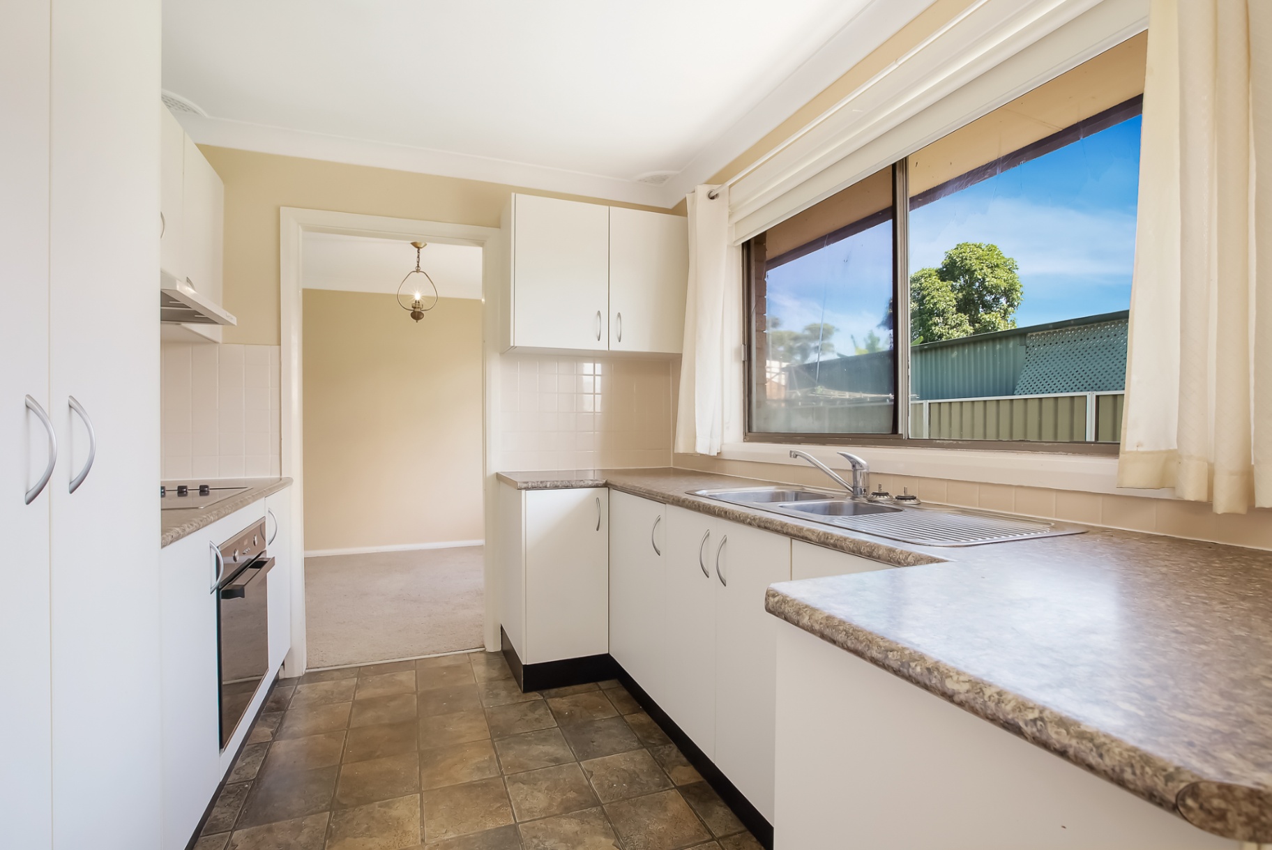 40 Rutherglen Avenue, Hobartville House For Sale In Hobartville