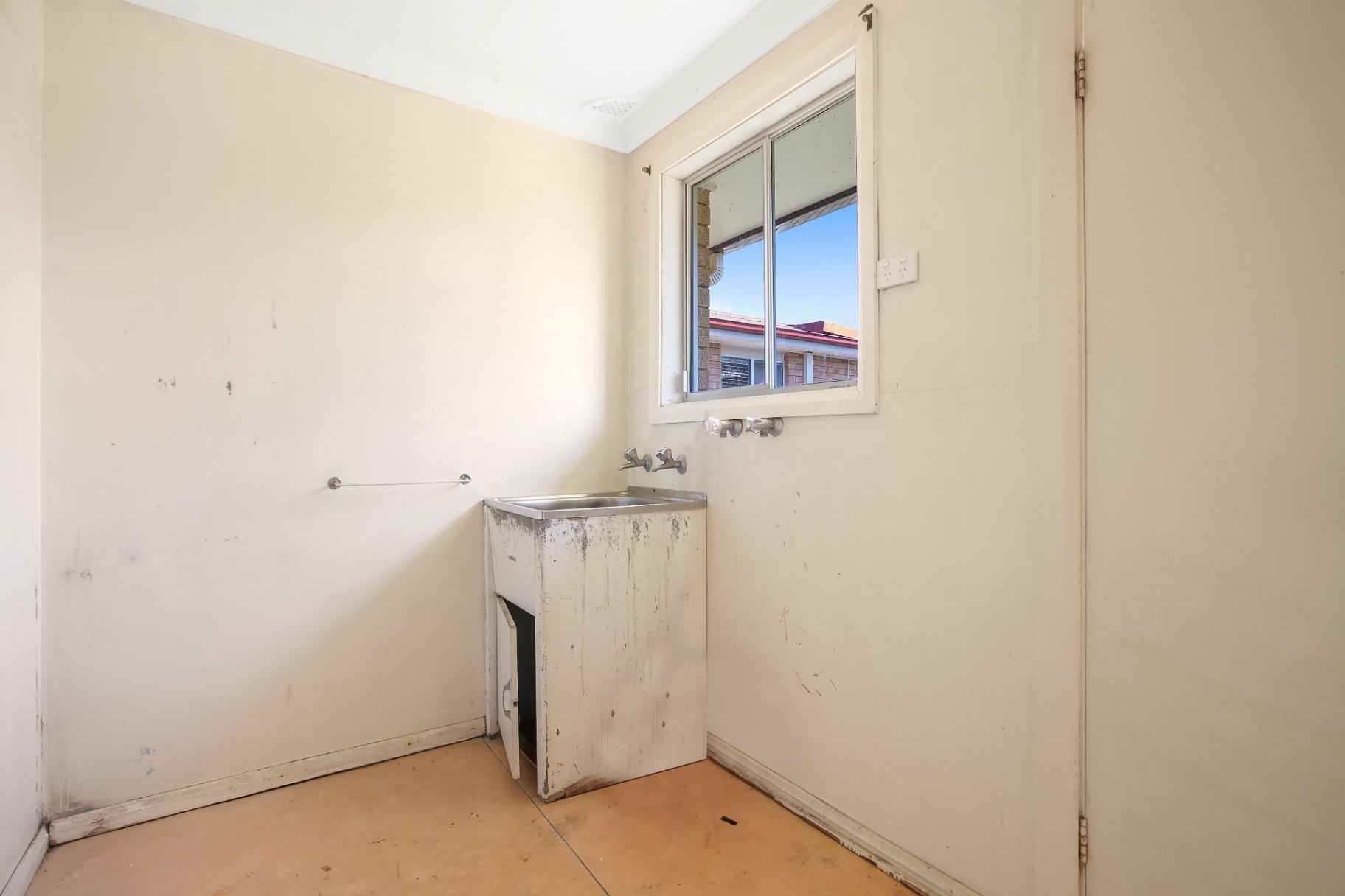 40 Rutherglen Avenue, Hobartville House For Sale In Hobartville