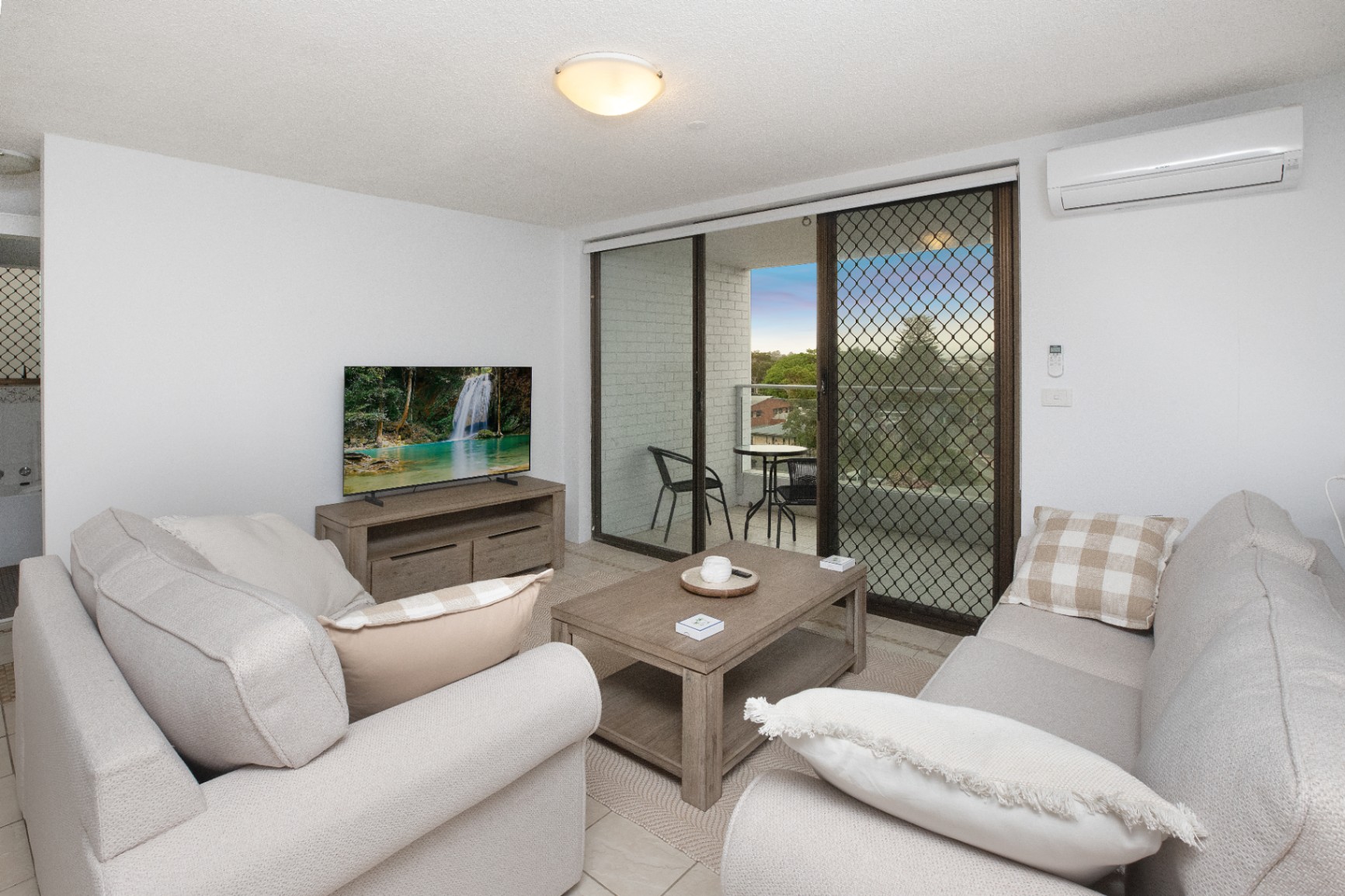 1216 Wallis Street, Forster House For Rent In Forster Wiseberry