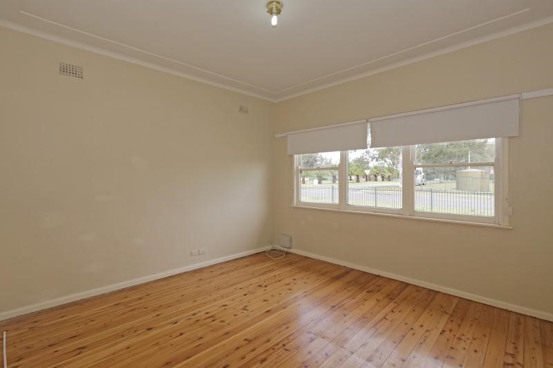 343 Carrington Road, Londonderry House For Rent In Londonderry Wiseberry