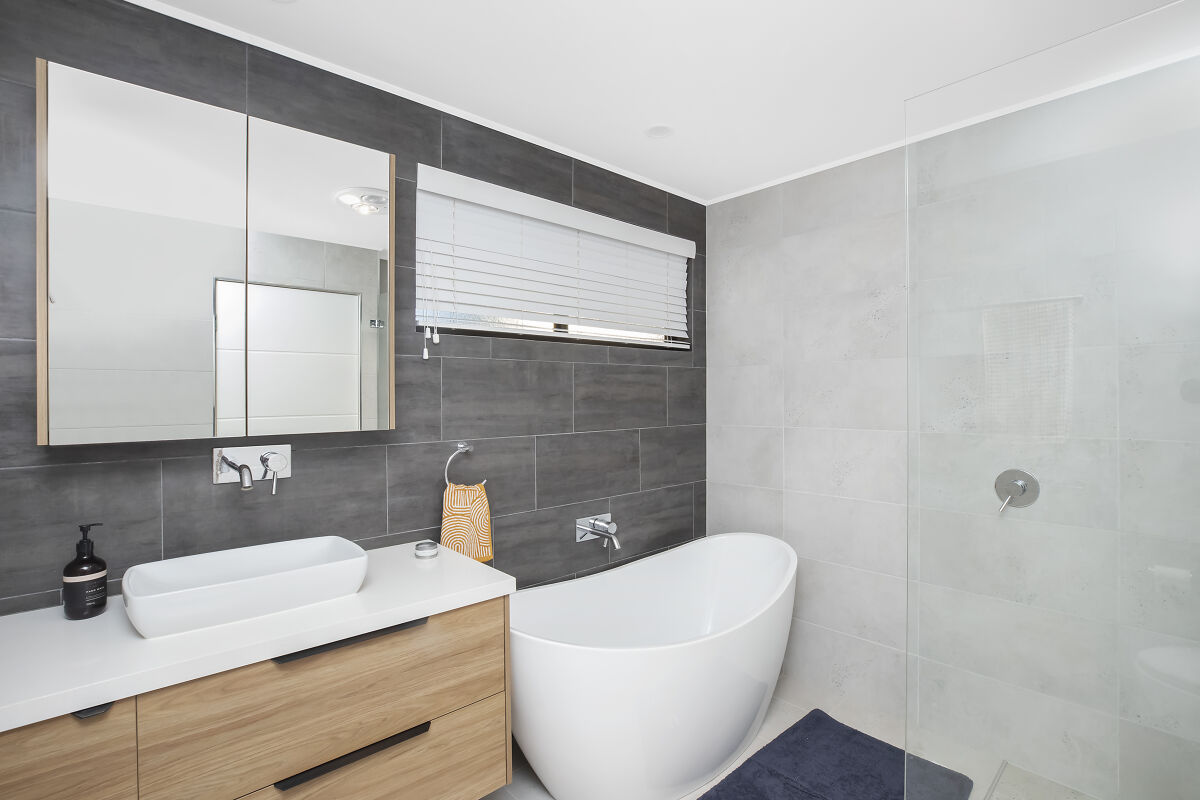 77 Calwalla Crescent, Port Macquarie House For Rent In Port Macquarie