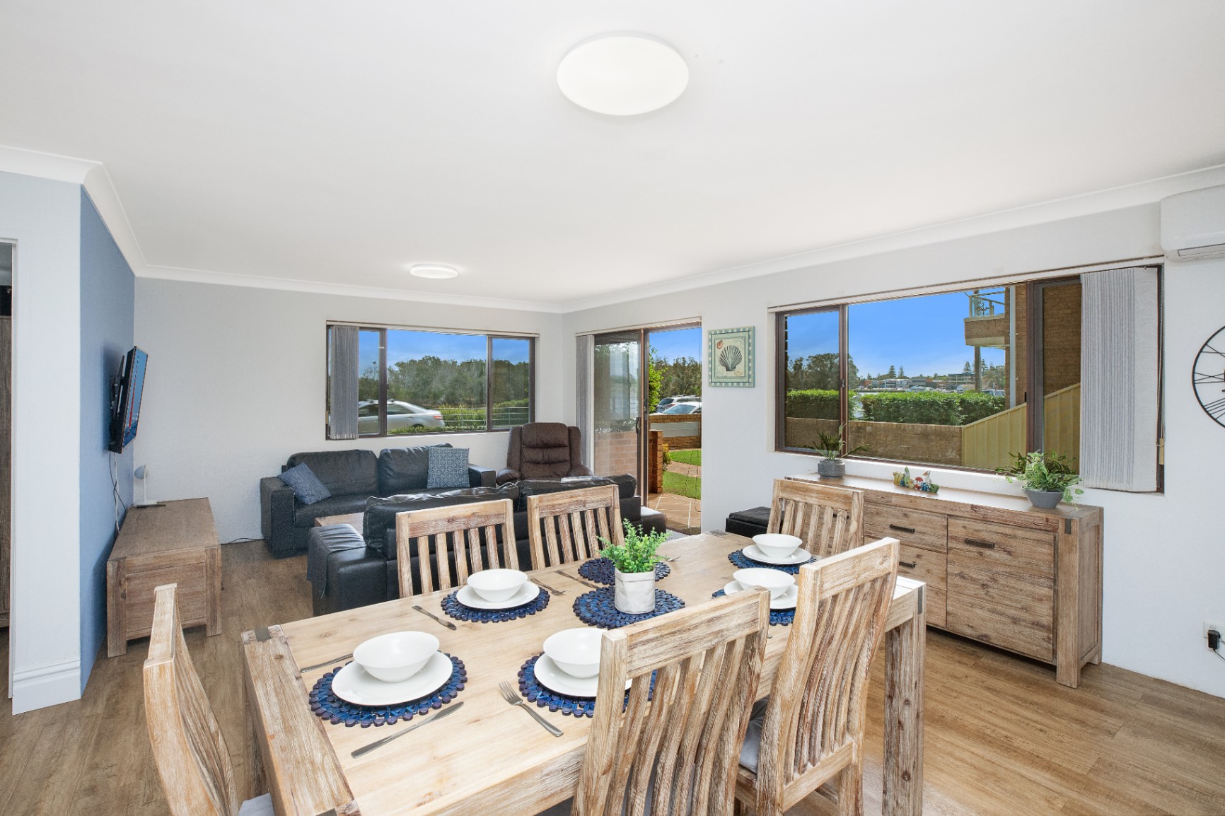 42 Little Street, Forster House For Rent In Forster Wiseberry